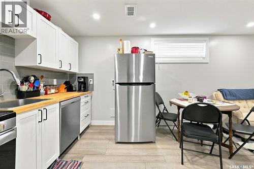 143 Barrett Street, Saskatoon, SK - Indoor Photo Showing Kitchen