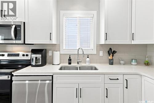 143 Barrett Street, Saskatoon, SK - Indoor Photo Showing Kitchen With Double Sink With Upgraded Kitchen