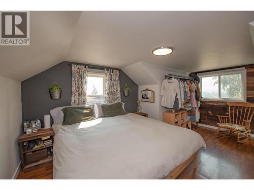 9211 6 Highway, Coldstream, BC - Indoor Photo Showing Bedroom
