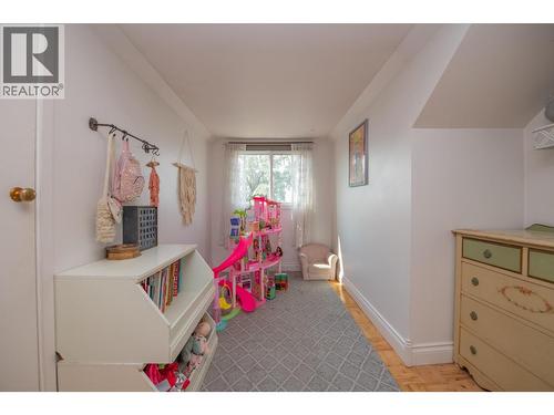 9211 6 Highway, Coldstream, BC - Indoor Photo Showing Other Room