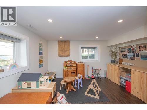 9211 6 Highway, Coldstream, BC - Indoor