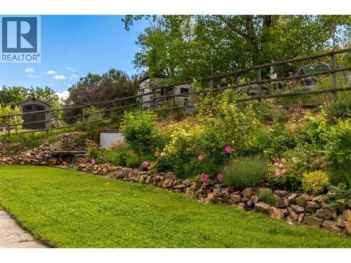 9211 6 Highway, Coldstream, BC - Outdoor