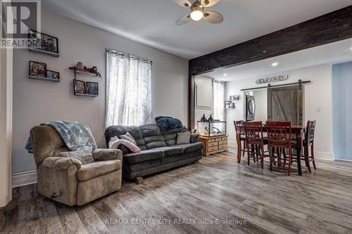 88 Flora Street, St. Thomas, ON - Indoor Photo Showing Living Room