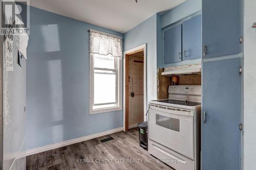 88 Flora Street, St. Thomas, ON - Indoor Photo Showing Kitchen