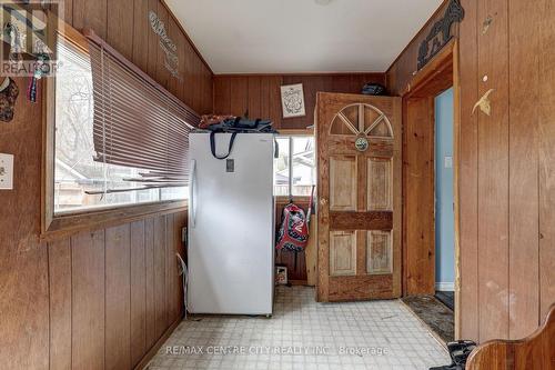 88 Flora Street, St. Thomas, ON - Indoor Photo Showing Other Room