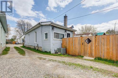 88 Flora Street, St. Thomas, ON - Outdoor