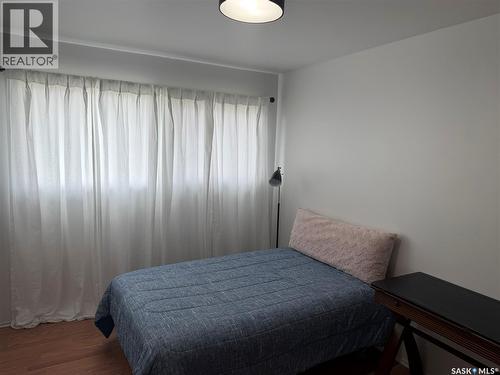 407 5Th Street E, Wynyard, SK - Indoor Photo Showing Bedroom