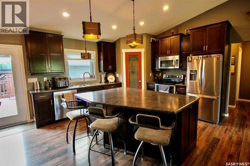 300 7Th Street, Vonda, SK - Indoor Photo Showing Kitchen With Upgraded Kitchen