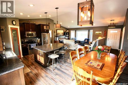300 7Th Street, Vonda, SK - Indoor Photo Showing Dining Room
