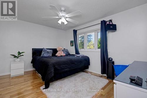 1978 Arch Street, Ottawa, ON - Indoor Photo Showing Bedroom