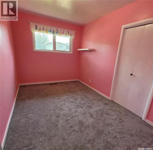 371 Allen Drive, Swift Current, SK - Indoor Photo Showing Other Room