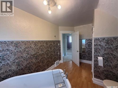 381 Main Street, Bengough, SK - Indoor