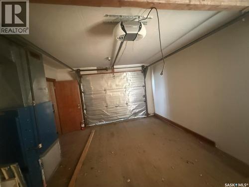 381 Main Street, Bengough, SK - Indoor Photo Showing Garage