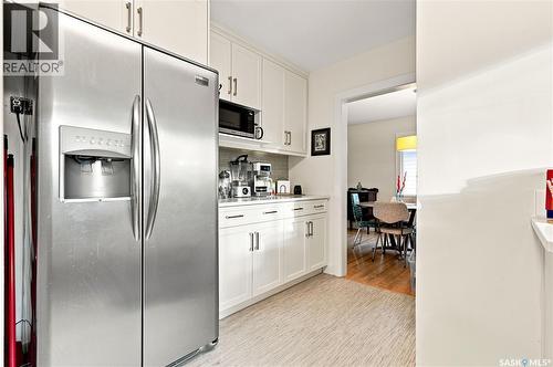 1706 Ewart Avenue, Saskatoon, SK - Indoor Photo Showing Kitchen