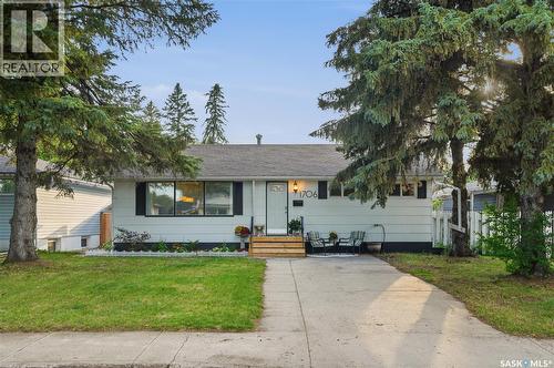 1706 Ewart Avenue, Saskatoon, SK - Outdoor