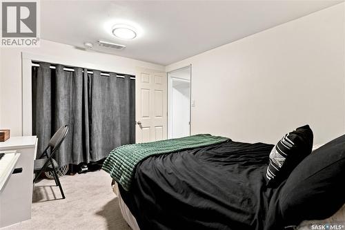 1706 Ewart Avenue, Saskatoon, SK - Indoor Photo Showing Bedroom
