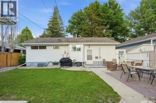 1706 Ewart Avenue, Saskatoon, SK - Outdoor