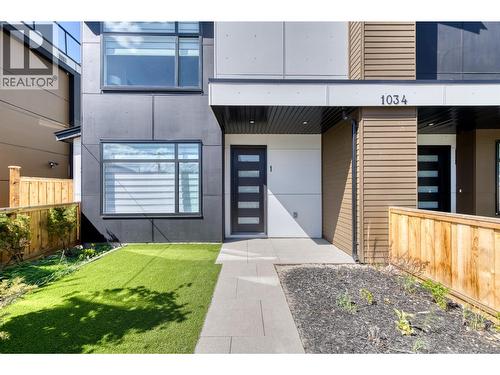1034 Martin Avenue Unit# 1, Kelowna, BC - Outdoor