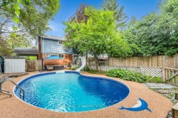 530 Brentwood Avenue Oshawa, ON L1G 2T1