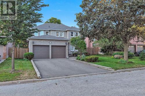 16 WATERHOUSE WAY  Richmond Hill, ON L4C 9H7