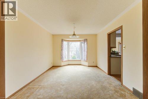 27 Walmer Gardens, London, ON - Indoor Photo Showing Other Room