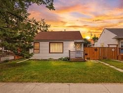 538 Tremblay ST  Winnipeg, MB R2J 0N6