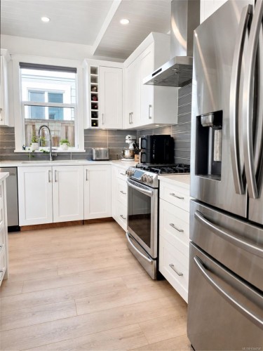 309 Seafield Rd, Colwood, BC 