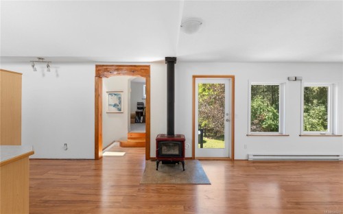 148 Oakspring Rd, Salt Spring, BC 