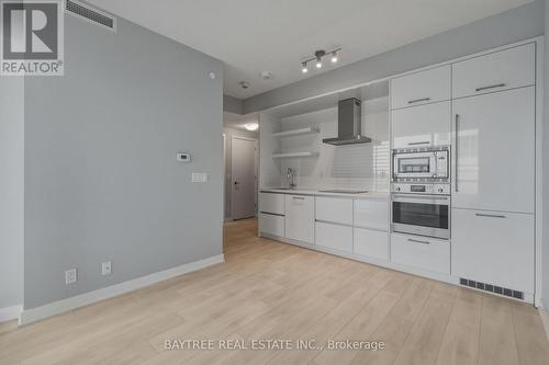 3807 - 2221 YONGE STREET  Toronto, ON M4S 2B5