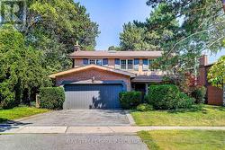 6 CARAVAN DRIVE  Toronto, ON M3B 1N1