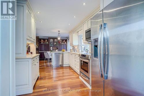 6 Caravan Drive, Toronto, ON - Indoor Photo Showing Kitchen With Upgraded Kitchen