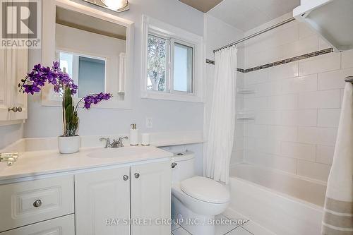 6 Caravan Drive, Toronto, ON - Indoor Photo Showing Bathroom