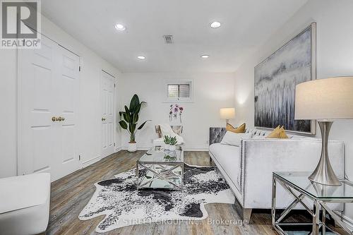 6 Caravan Drive, Toronto, ON - Indoor Photo Showing Other Room