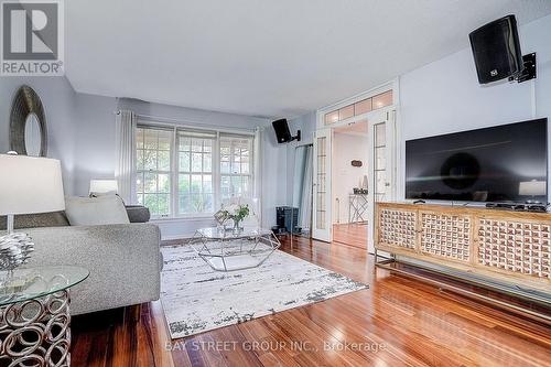 6 Caravan Drive, Toronto, ON - Indoor Photo Showing Living Room