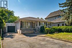32 ALANADALE AVENUE Markham, ON L3P 1S3