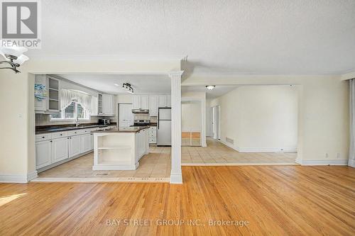 32 Alanadale Avenue, Markham, ON - Indoor Photo Showing Kitchen