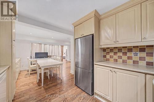 32 Alanadale Avenue, Markham, ON - Indoor Photo Showing Kitchen