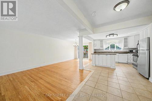 32 Alanadale Avenue, Markham, ON - Indoor Photo Showing Kitchen