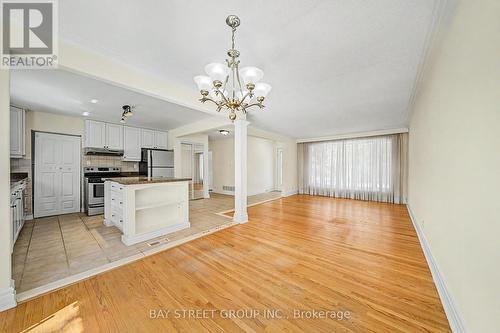 32 Alanadale Avenue, Markham, ON - Indoor Photo Showing Kitchen