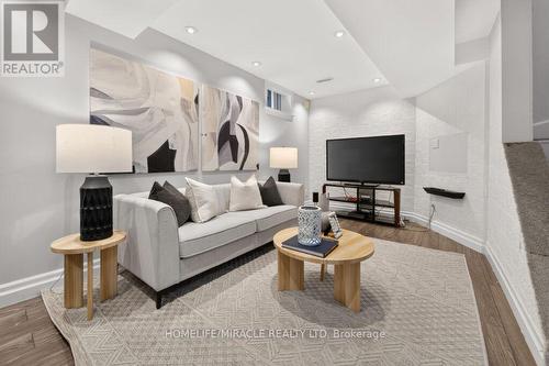 59 Dawson Crescent, Milton, ON - Indoor Photo Showing Living Room