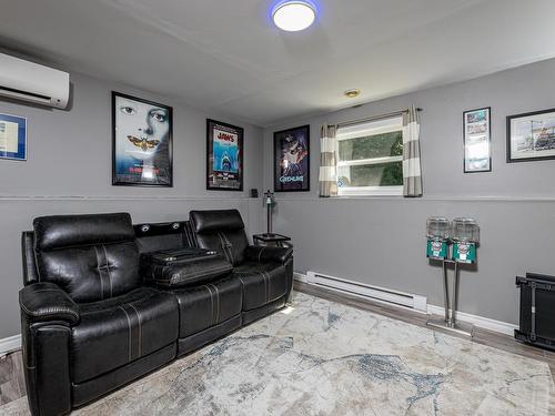141 Hemlock Drive, Elmsdale, NS - Indoor Photo Showing Living Room
