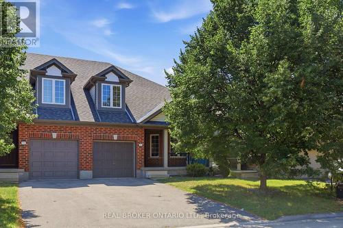 91 Lynch Circle E, Guelph, ON - Outdoor With Facade