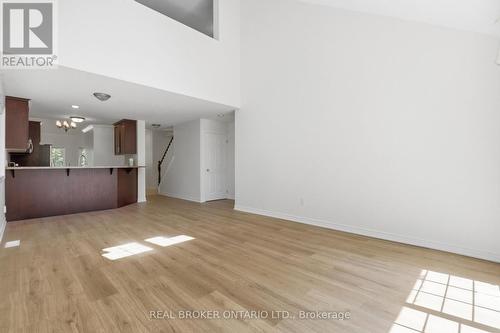 91 Lynch Circle E, Guelph, ON - Indoor