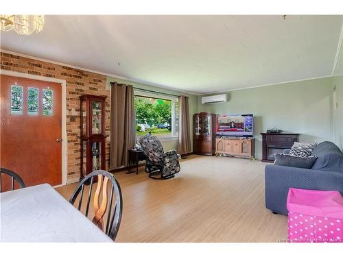 114 Wilkins Ave, Fredericton, NB 