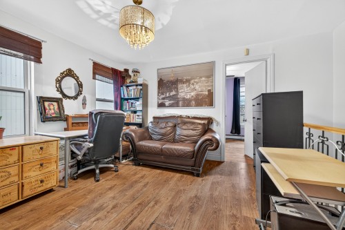 Boudoir - 515 Rue Raoul-Jobin, Québec (La Cité-Limoilou), QC - Indoor