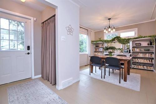 52 Vanscoy Rd, Winnipeg, MB - Indoor