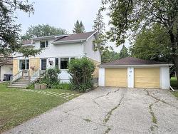 52 Vanscoy RD  Winnipeg, MB R3R 1H3