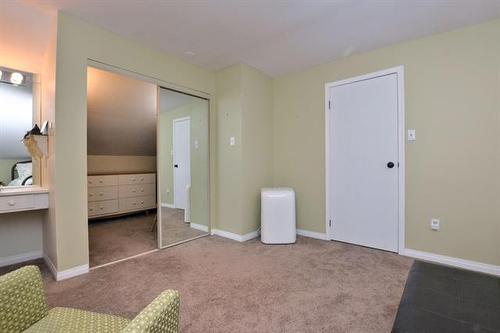 52 Vanscoy Rd, Winnipeg, MB - Indoor