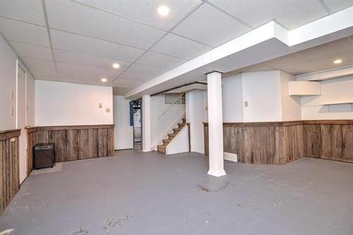 52 Vanscoy Rd, Winnipeg, MB - Indoor Photo Showing Other Room