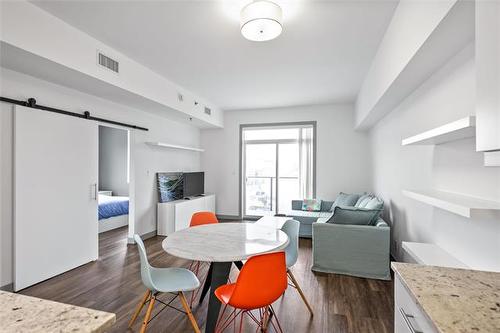 301-247 River Ave, Winnipeg, MB - Indoor Photo Showing Dining Room